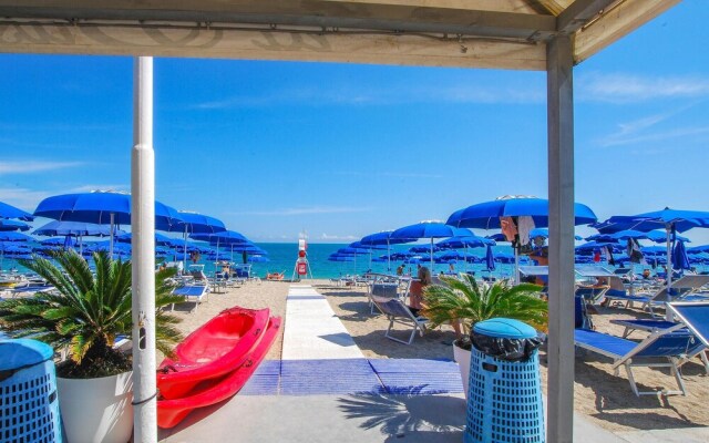 Nice Apartment in Marcelli With Wifi and 1 Bedrooms