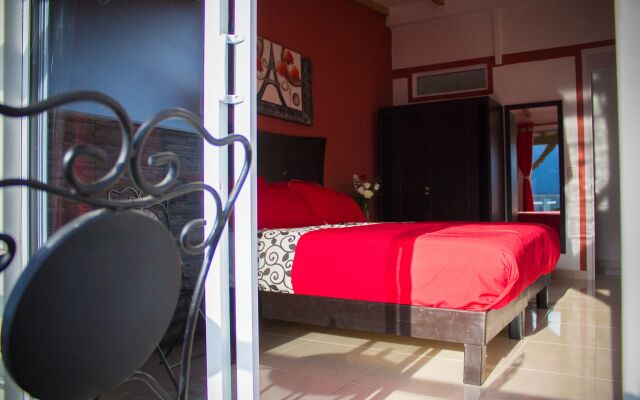 Hotel & Suites Cerro Rojo