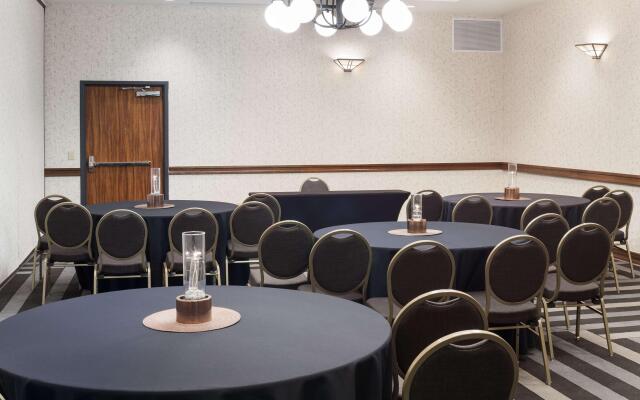 Embassy Suites Anchorage
