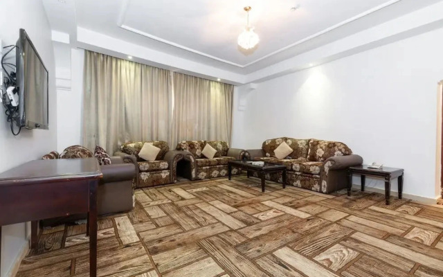 Oyo 148 Shathi Almas Hotel Suites