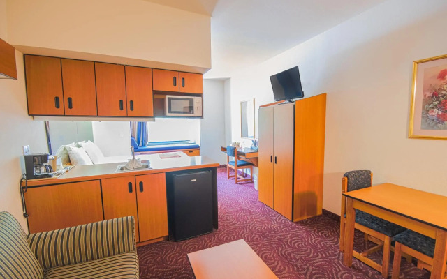 Econo Lodge Inn & Suites Mesquite - Dallas East