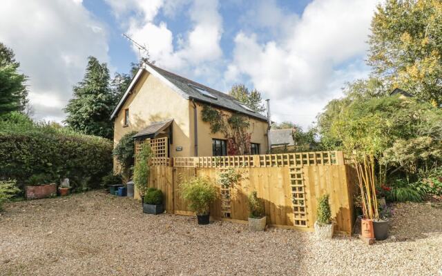 Barn Court Cottage