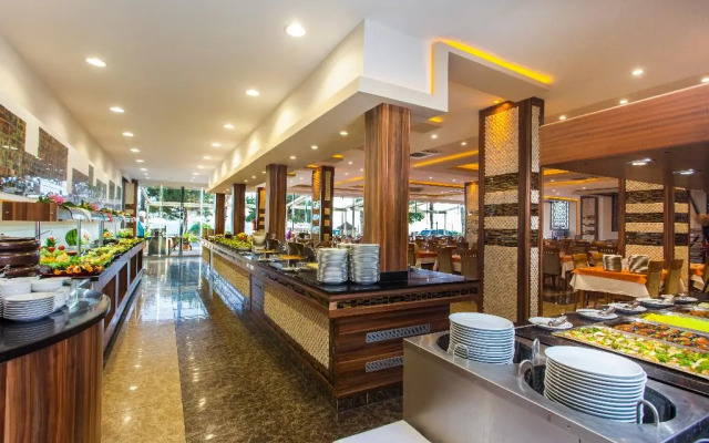 Kleopatra Ada Beach Hotel