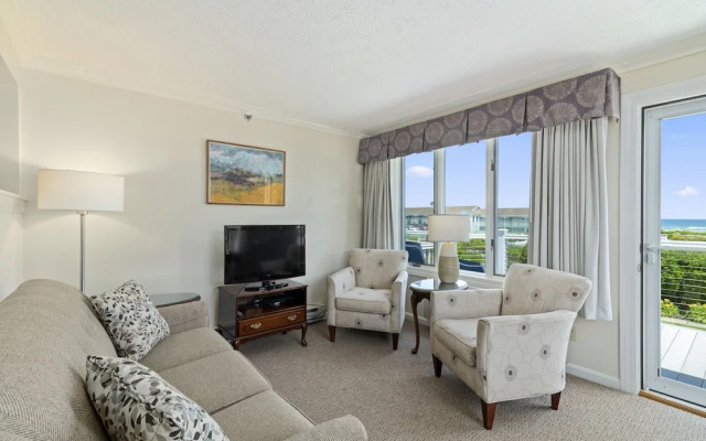 The Sparhawk Oceanfront Resort