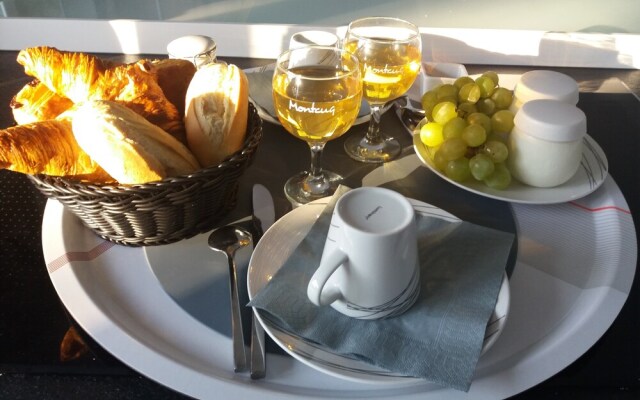 Gite la Roche - Le Domaine des Terres Blanches