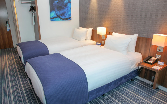 Holiday Inn Express London Heathrow T5 by IHG
