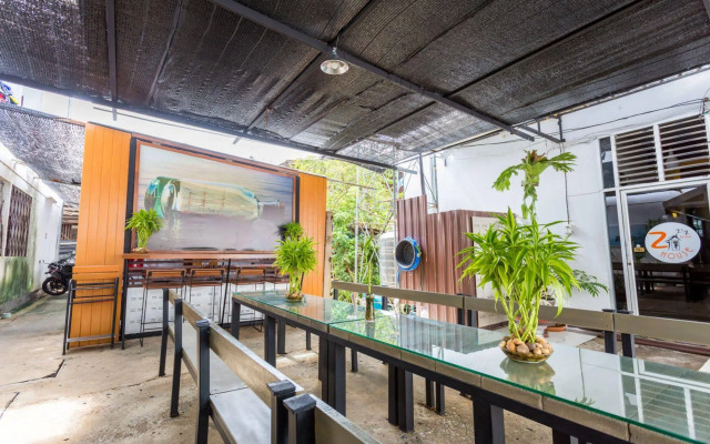 ZZ House