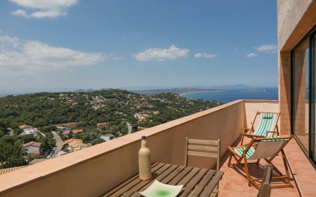 Apartamentos SR J