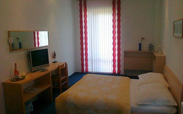 Family hotel Maxim