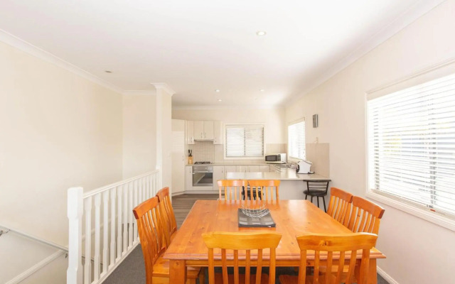 Alaska 1 8 Poley Cow Lane