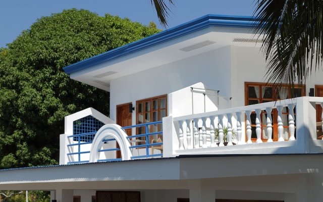 Villa in Blue
