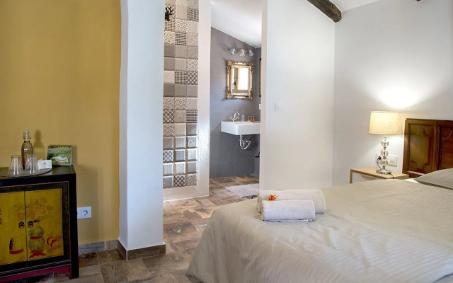 Hotel Rancho Los Lobos