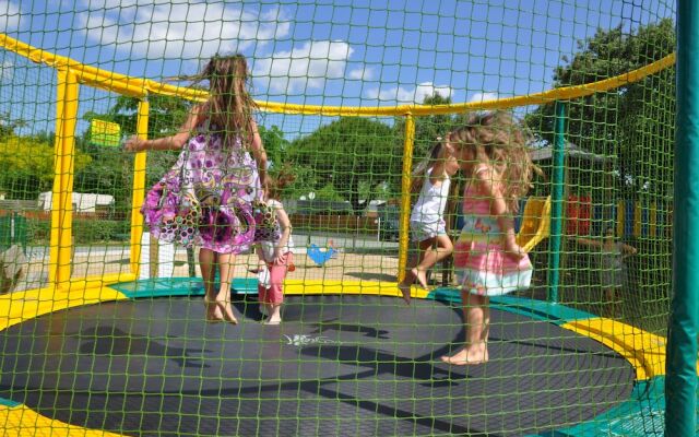 Camping Domaine des Salins