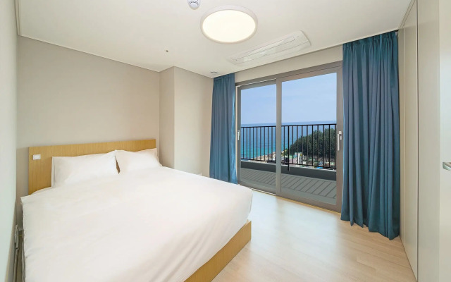 Sokcho I Park Suite Hotel and Residence