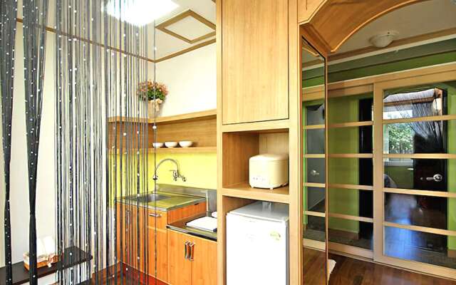 Yangyang Freesia Pension