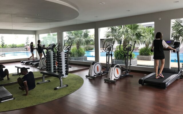 JB Staycation next to Paradigm Mall JB