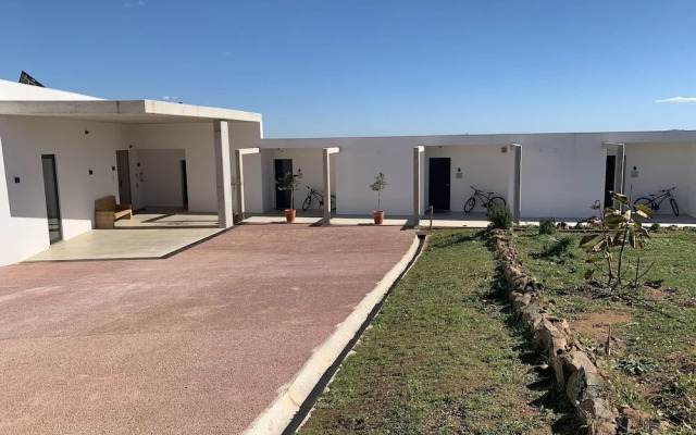 Montimerso Skyscape Country House