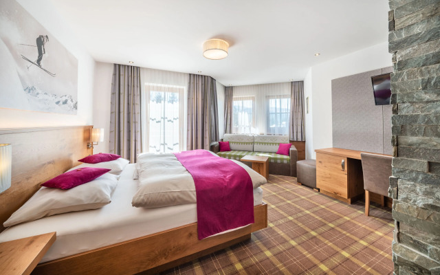 Ursprungs Panorama Hotel Königsleiten