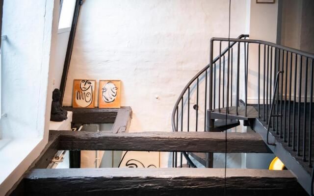 The Churchill Penthouse by Daniel&Jacob’s
