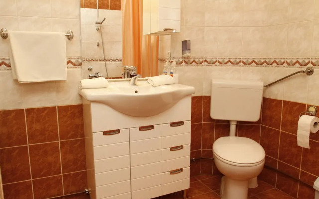 Apartments and Rooms Krizmanic