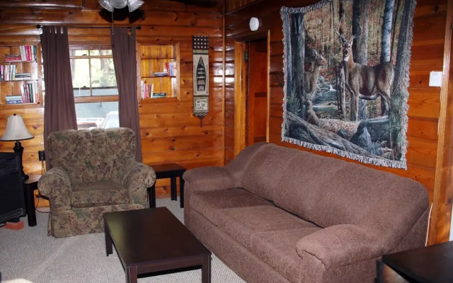 Crest Lodge Historic Mountain Inn