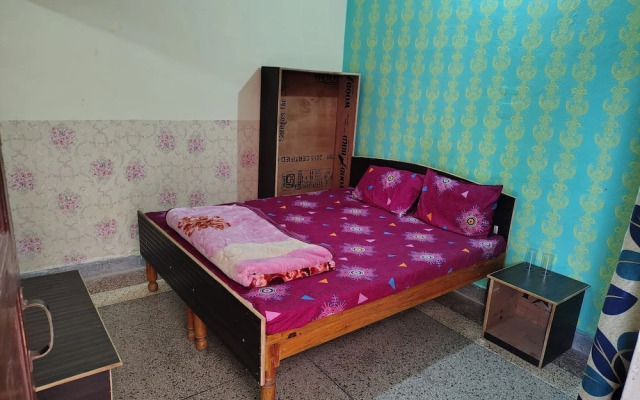 Hotel Gauri Shankar & Restaurant