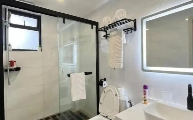Lux Suites Perry West Luxurios Apartment