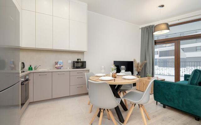 Luxurious Apartment by Renters Prestige
