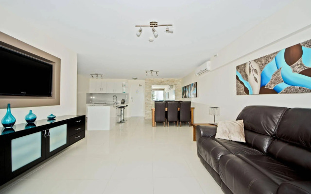 Burleigh Beach Tower