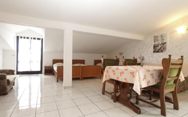 Apartments Drago 2039