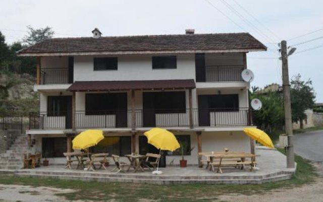 Koshov Guest House