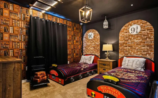 Fancy Game Theater 10br Villa W/pool/spa Disney