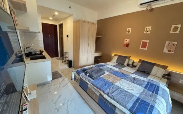 55 inch smart TV New studio skyhouse — 2-star hotel in Legok