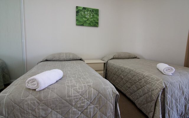 Surfers Mayfair Apartments
