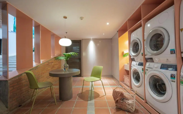 Express by M Village Thach Thi Thanh