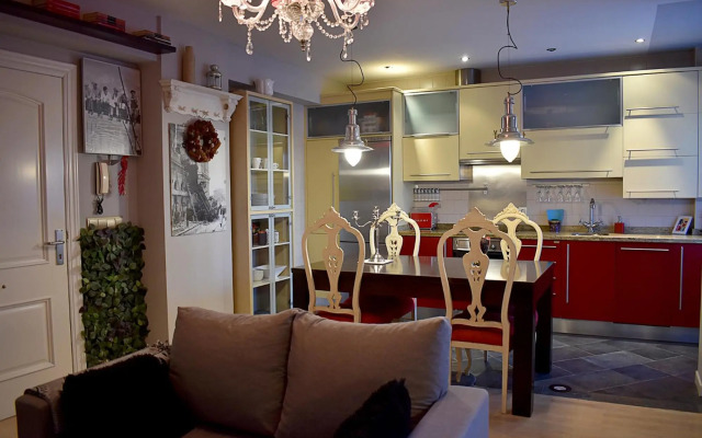 Apartamento San Quirce - céntrico y reformado- wifi y netflix