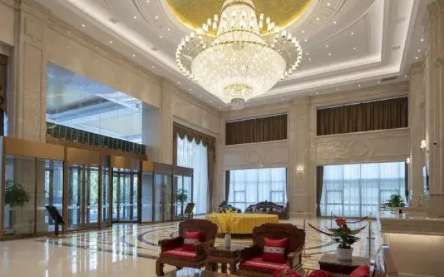 Vienna International Hotel (Zhangshu Times Square Renhe)