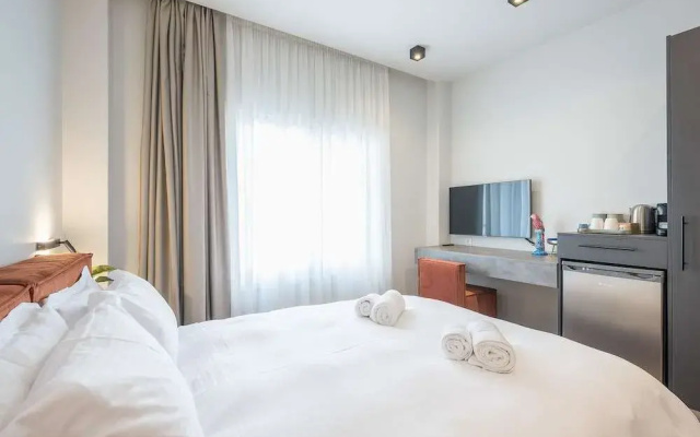 Aeiphoria Suites & Rooms - Athens