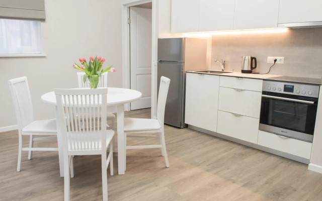 Green Hill Apartments