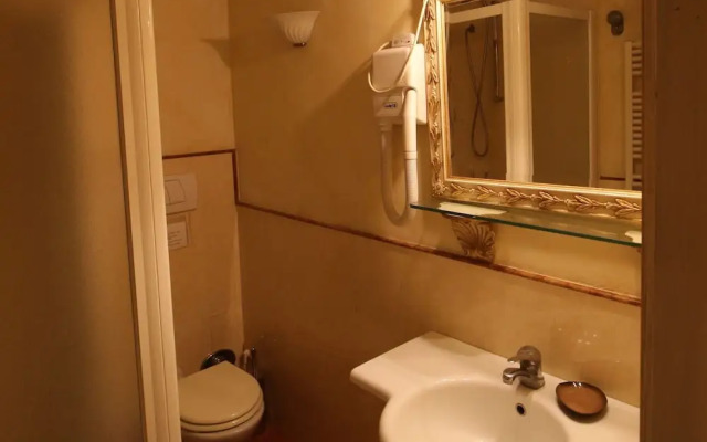 Apartment in Florence Near Duomo