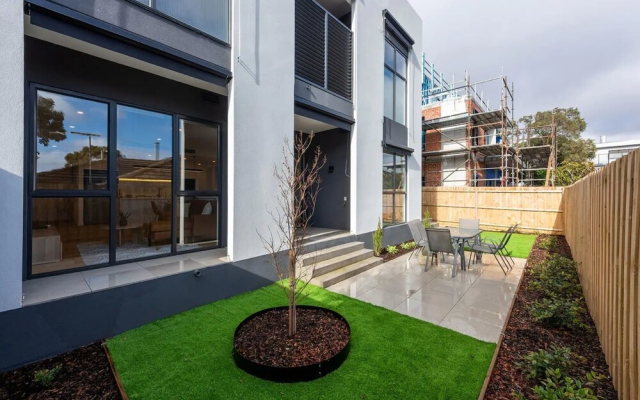 Stylish 3 Bedroom With Free Parking