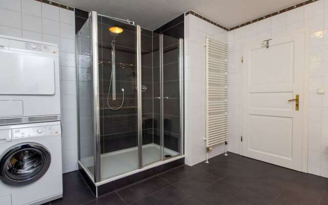 1 Villa Blanck Comfortable Holiday Residence