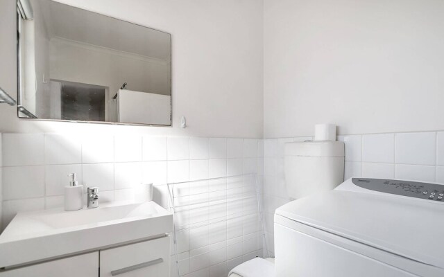 Quaint 1BD on the Doorstep of Manly Beach