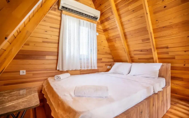 Karaoz Safir Bungalov