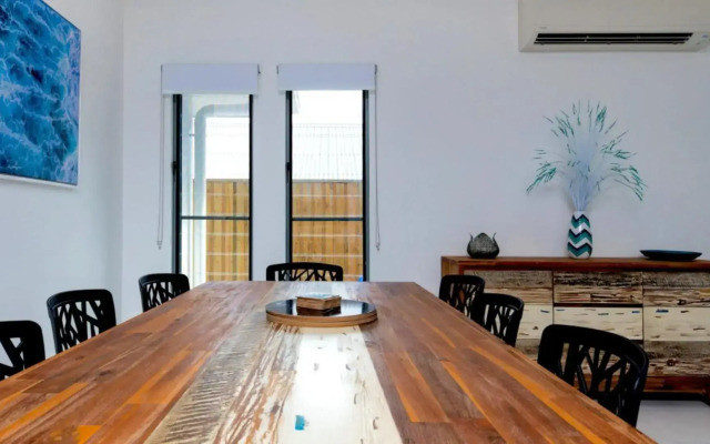 Canopy House - Palm Cove