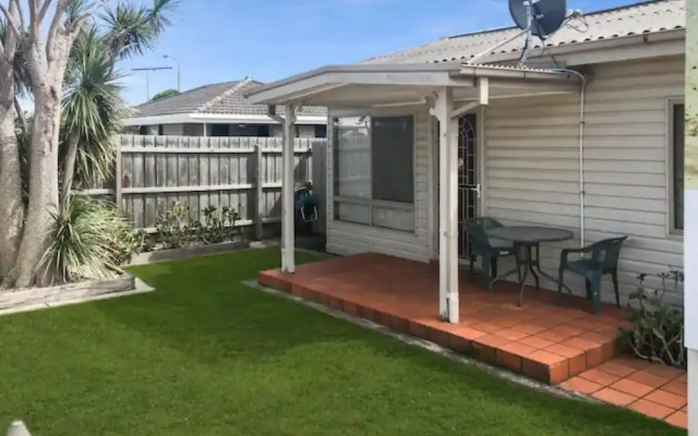 Sun, Beach, Shops, Wifi, Netflix