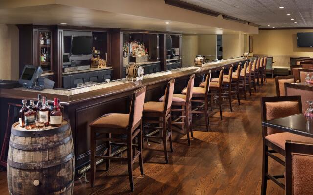 Crowne Plaza Louisville Airport Expo Ctr by IHG