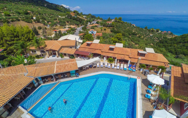Sea View Village - Studios & Apartments