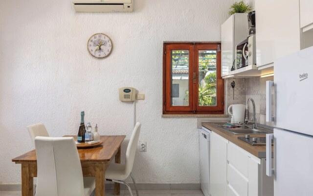 Holiday Home Sladonja - Apartment 02