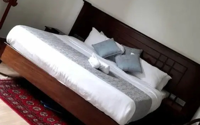 Twiga Whitehouse Villas